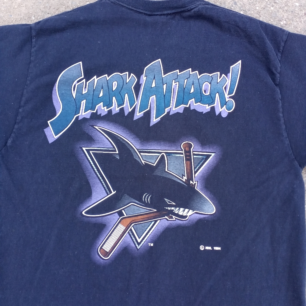 VINTAGE 90s SAN JOSE SHARKS  SINGLE STITCH   T-SHIRT SIZE LARGE - Picture 10 of 11